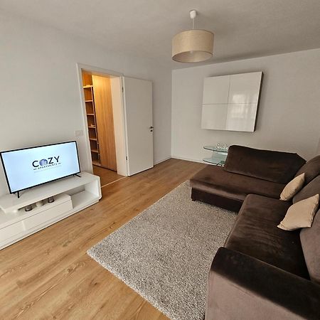 Deluxe Cozy Apartments - Coresi Mall #Brasov Luaran gambar