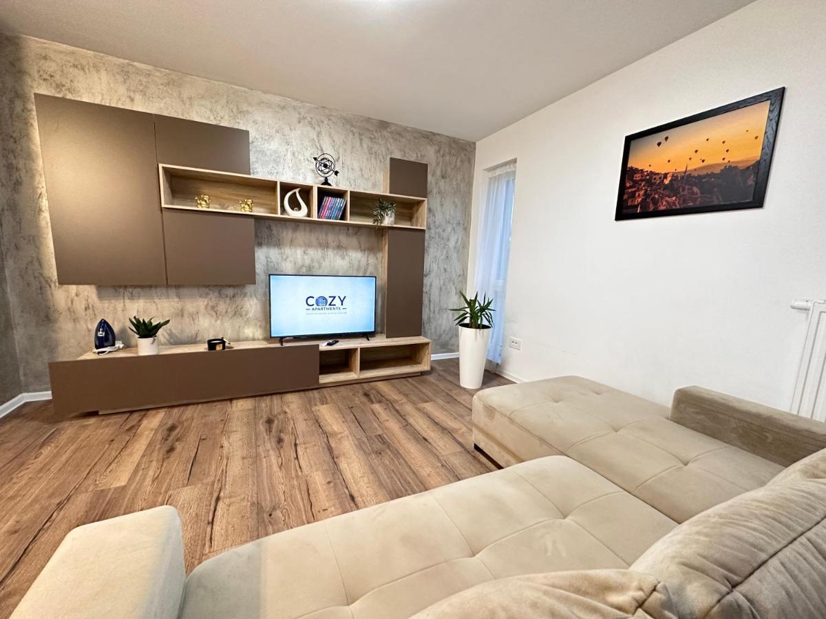 Deluxe Cozy Apartments - Coresi Mall #Brasov Luaran gambar