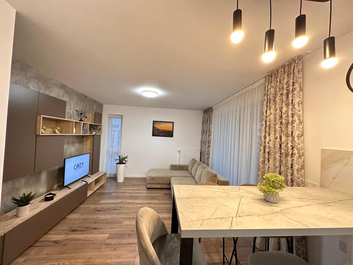 Deluxe Cozy Apartments - Coresi Mall #Brasov Luaran gambar
