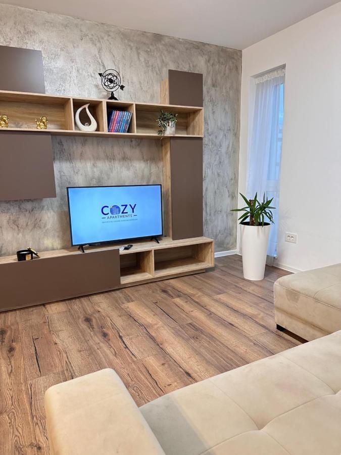 Deluxe Cozy Apartments - Coresi Mall #Brasov Luaran gambar
