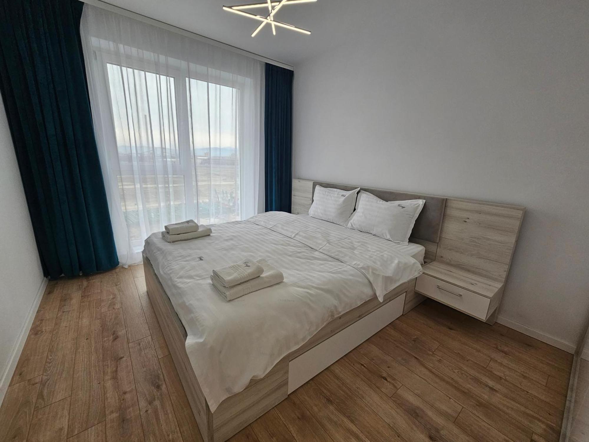 Deluxe Cozy Apartments - Coresi Mall #Brasov Luaran gambar